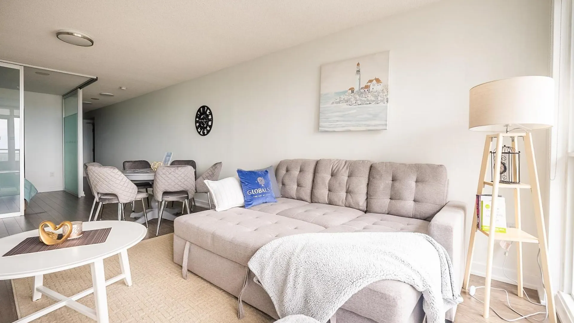 Globalstay Elegant Downtown Apartments Toronto 0*,