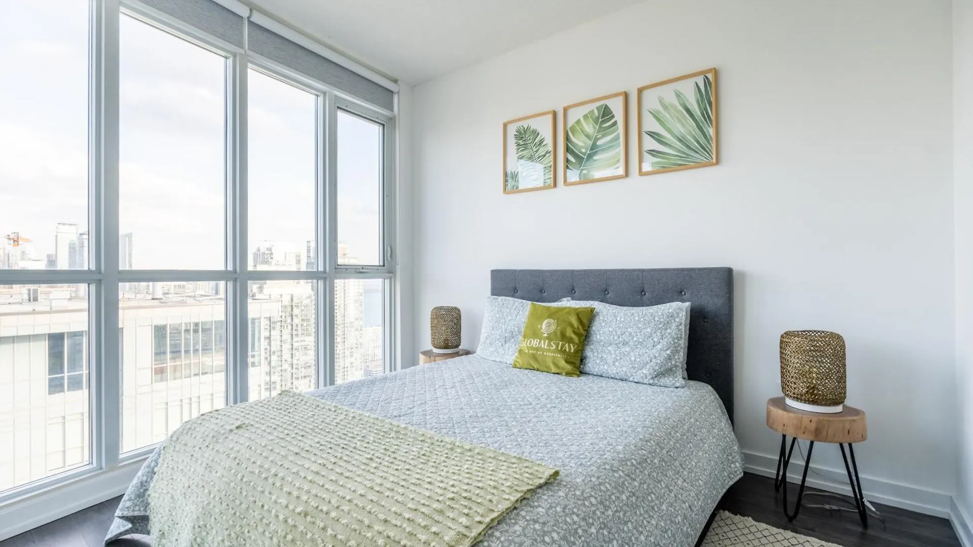 Globalstay Elegant Downtown Apartments Toronto 0*,