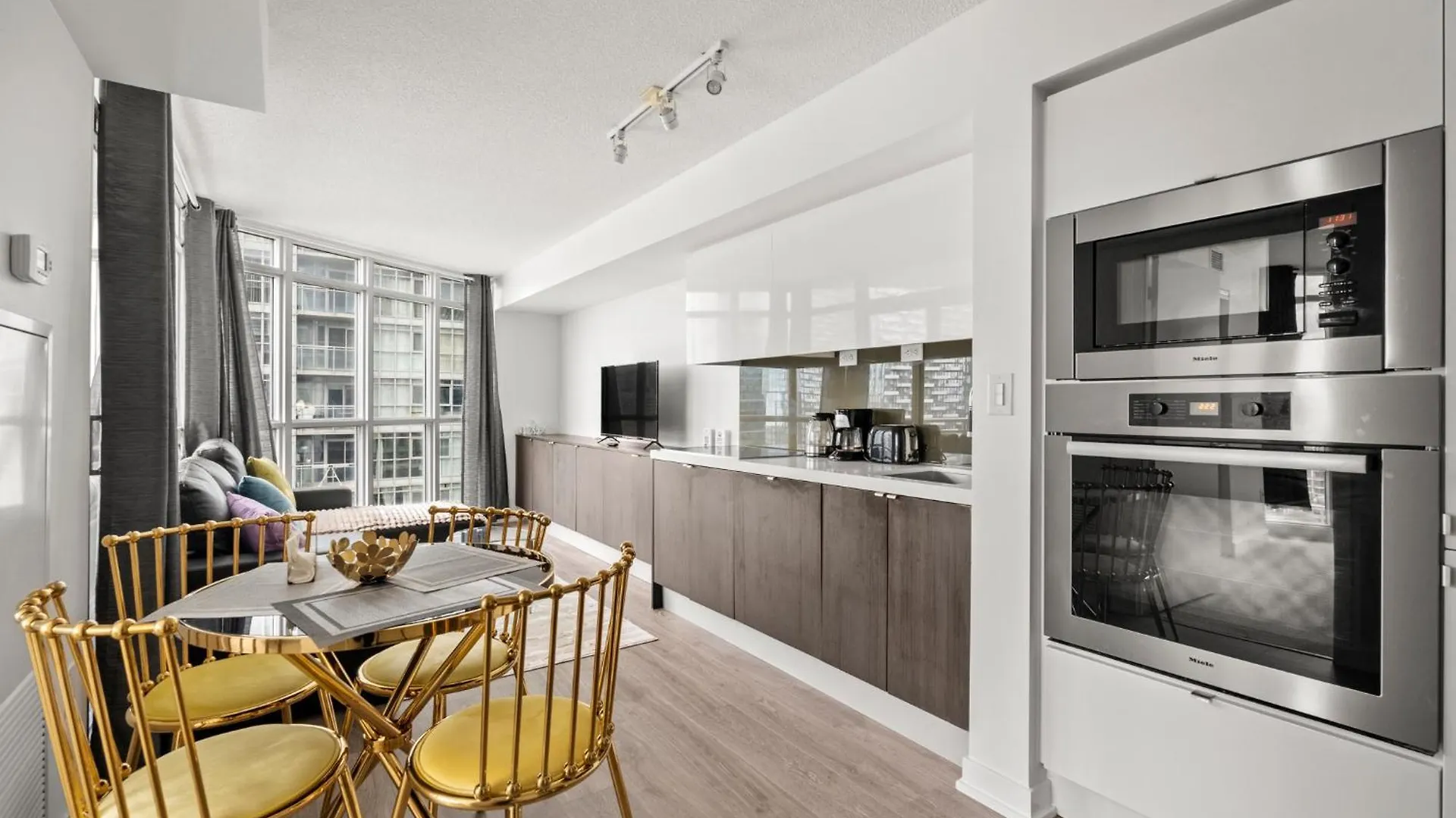 Globalstay Elegant Downtown Apartments Toronto 0*,