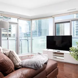 Downtown 2 Bedrooms With Parking Near Rogers Center Toronto