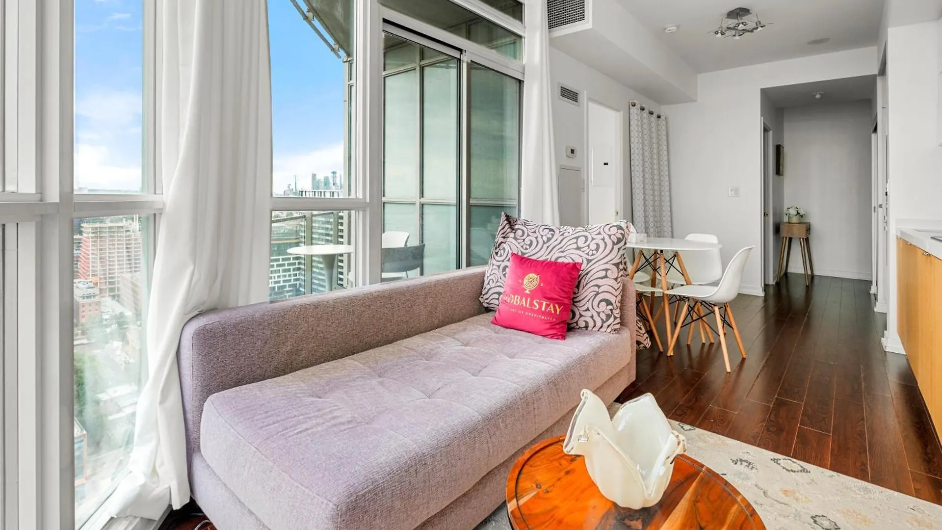 Globalstay Elegant Downtown Apartments Toronto 0*,  Canada