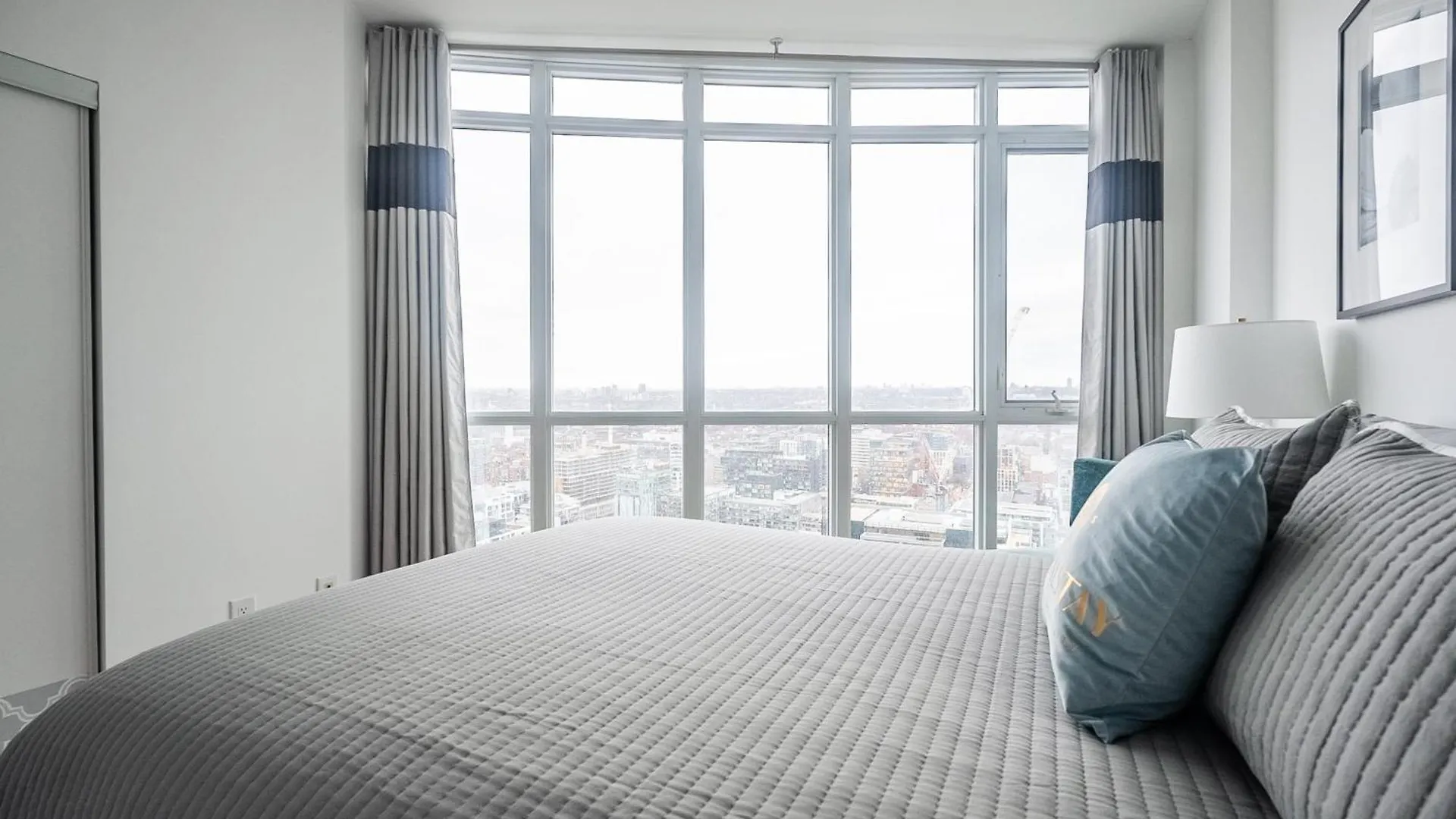 Globalstay Elegant Downtown Apartments Toronto